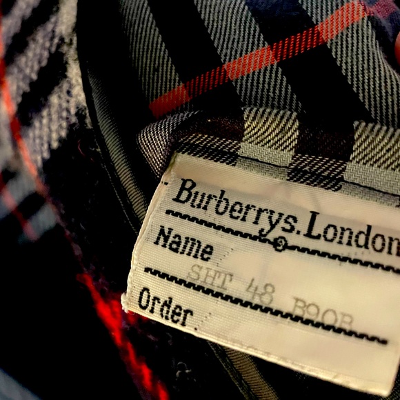 Vintage Burberry Trench Coat in Navy - Picture 4 of 7